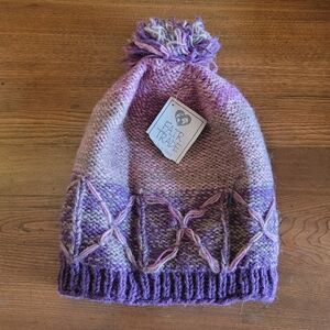 NEW WITH TAGS WOOL KNIT POMPOM HAT NEPAL FAIR TRADE PINK PURPLE